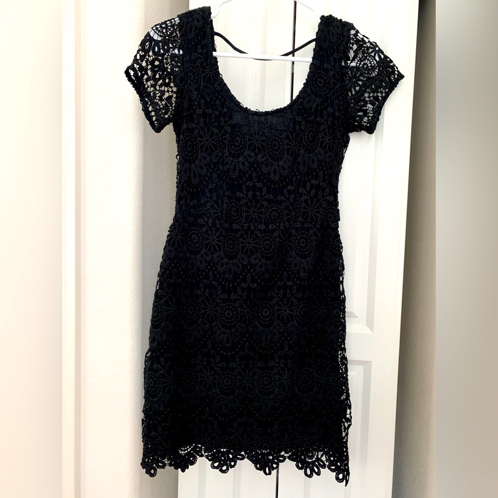Hollister short sleeve black lace side zip mini dress